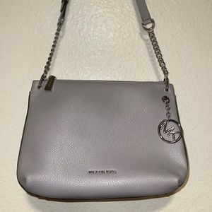 MICHAEL MICHAEL KORS Lillie Truffle Large
Messenger Cross Body Bag